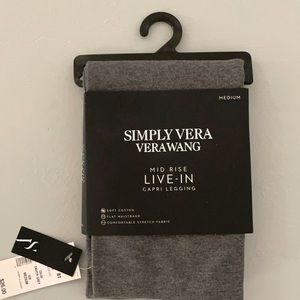 Simply Vera Wang MidRise Live-In Capri Legging Size Medium (8-10) NEW!